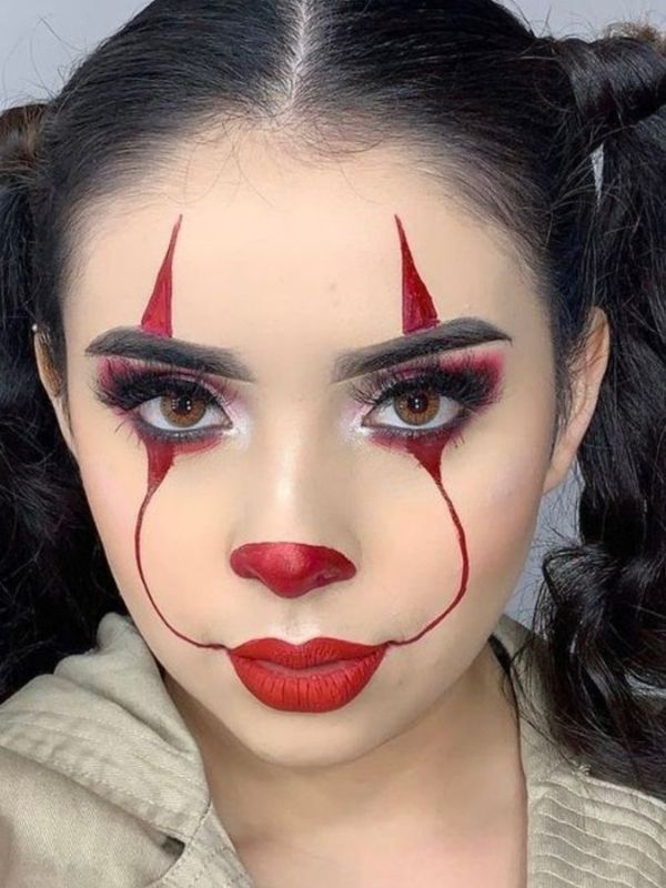 Easy-clown-halloween-make-up-for-beginner 