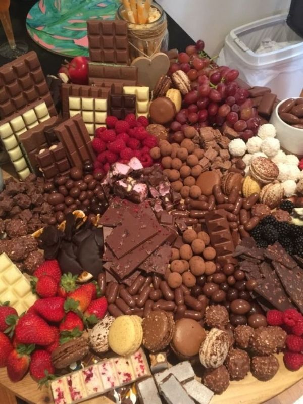 New-Year's-Eve-Charcuterie-Board-Ideas-for-Every-Party