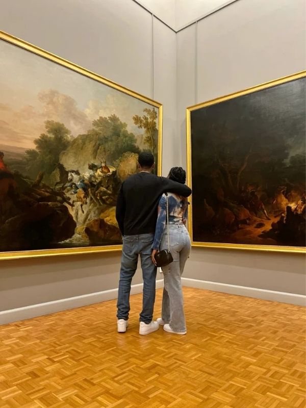 Romantic-Museum-Date-Night-Ideas-for-Couples
