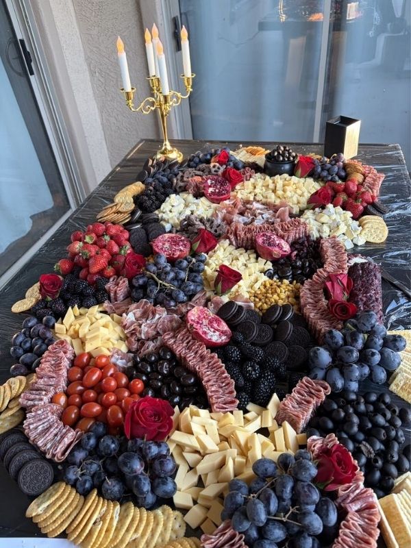 Spooky-Halloween-Charcuterie-Board-Ideas
