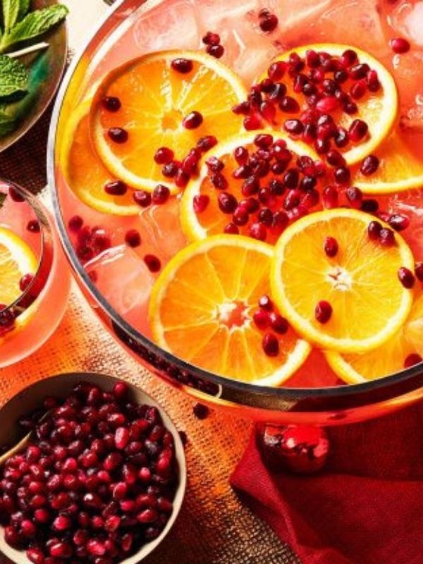 Thanksgiving-Punch-and-Cocktail-Ideas-for-Your-Holiday-Gathering
