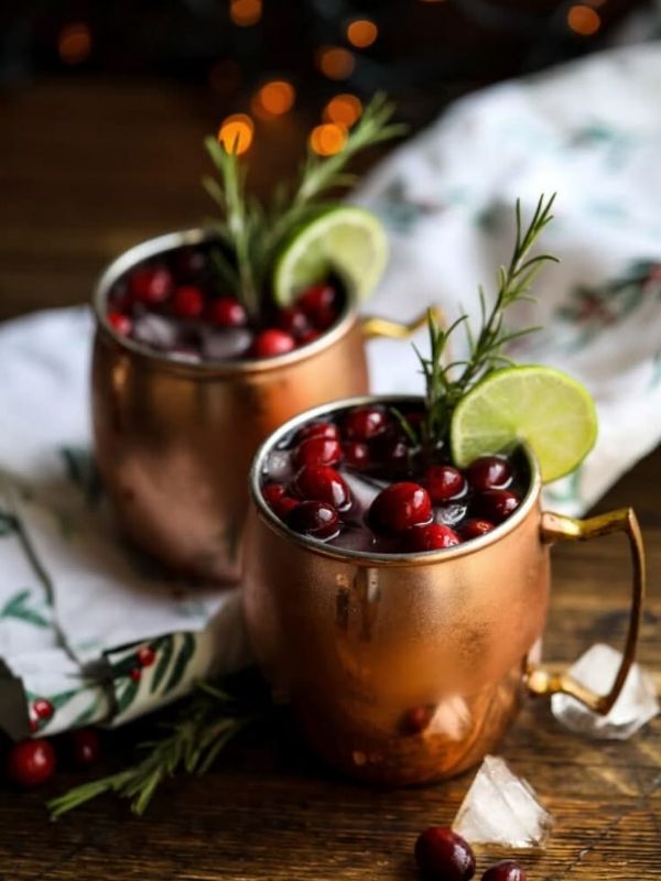 Thanksgiving-Punch-and-Cocktail-Ideas-for-Your-Holiday-Gathering