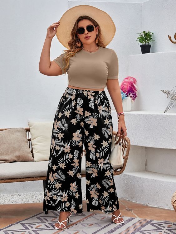 crop-top-wide-leg-pants-stylish-crawfish-boil-outfit