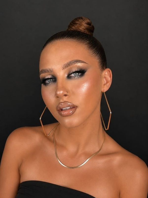 Birthday-Nail-and-Makeup-Ideas-for-a-Glamorous-Celebration