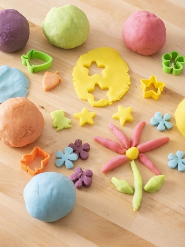 Easy-Sensory-Play-Recipes-for-Kids-to-Make-at-Home