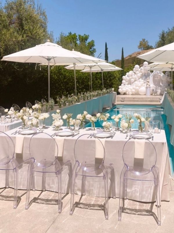 Fun-Pool-Party-Themes-for-Adults-to-Celebrate-in-Style