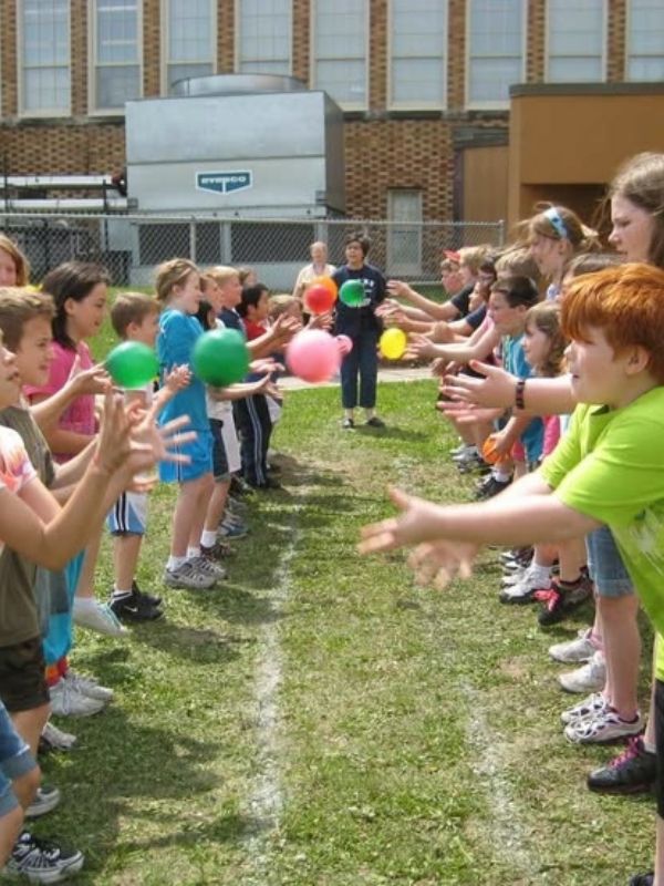 Fun-Water-Play-Activities-for-Kids-to-Beat-the-Heat