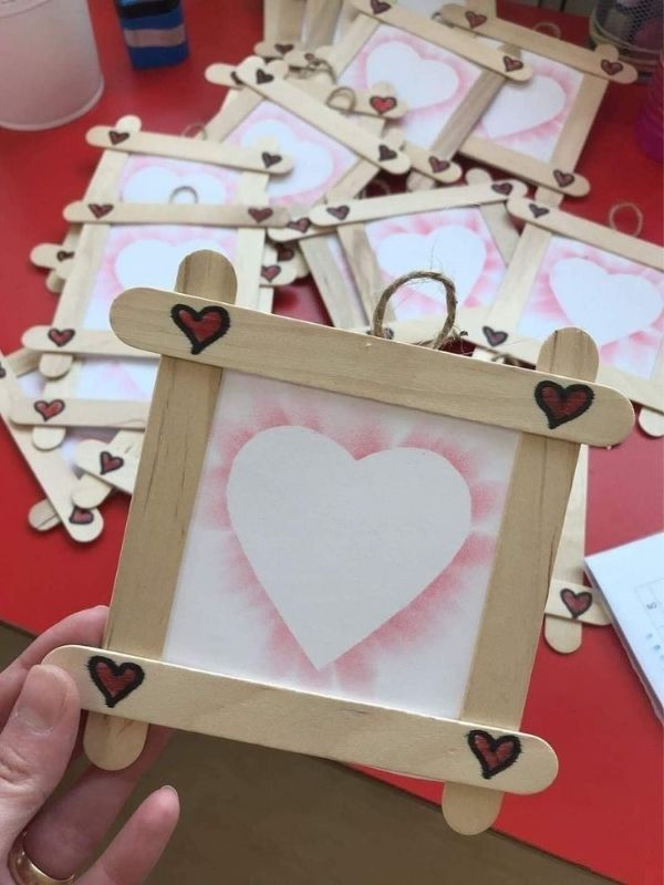 Valentine's-Day-Crafts-for-Kids-to-Make-at-Home-or-School