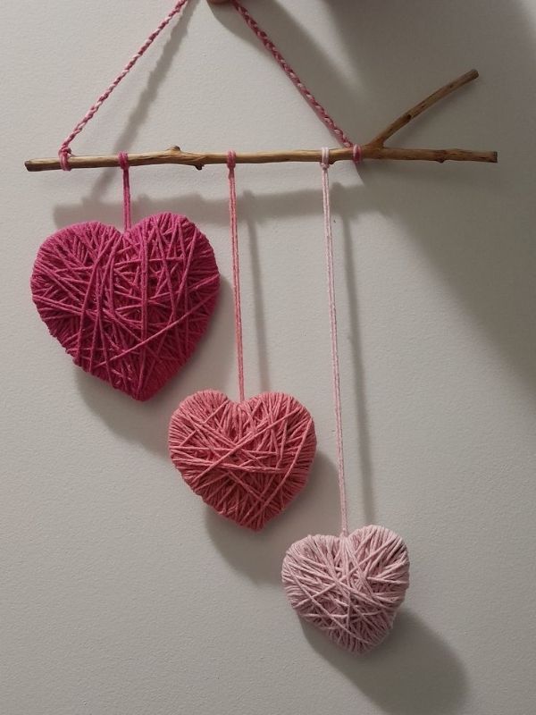 Valentine's-Day-Crafts-for-Kids-to-Make-at-Home-or-School