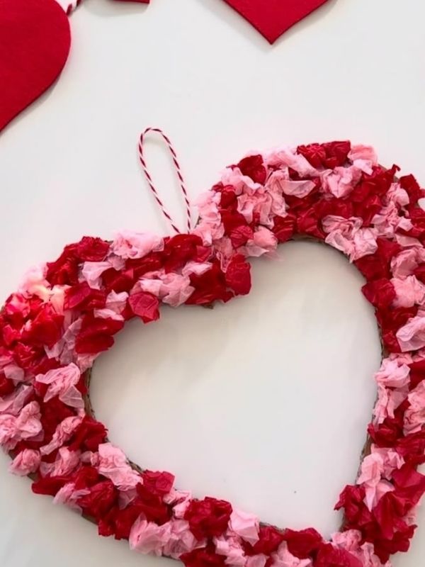 Valentine's-Day-Crafts-for-Kids-to-Make-at-Home-or-School