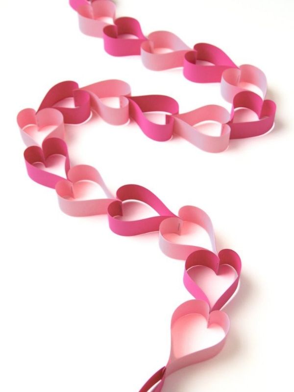 Valentine's-Day-Crafts-for-Kids-to-Make-at-Home-or-School
