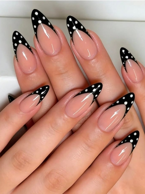 Cute-Polka-Dot-Nail-Designs-for-Short-Nails