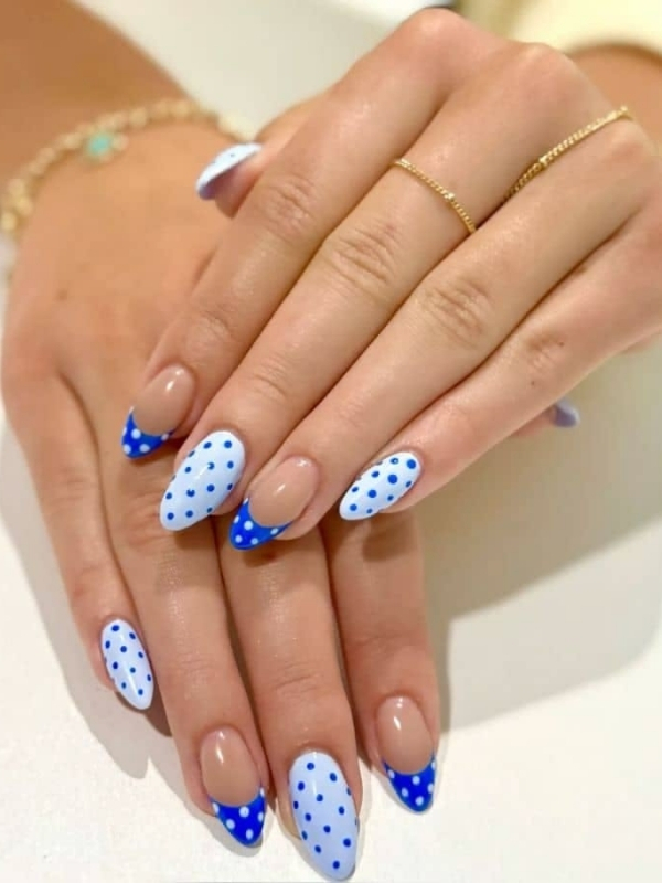 Cute-Polka-Dot-Nail-Designs-for-Short-Nails