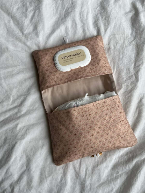 DIY-Baby-Travel-Kit-Essentials for-First-Time-Moms