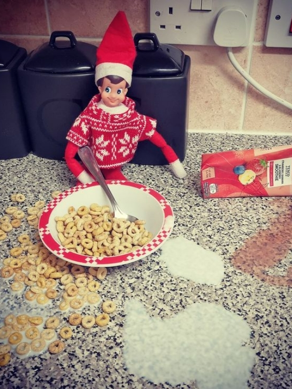 Easy-Elf-on-the -Shelf-Ideas-for-Kids