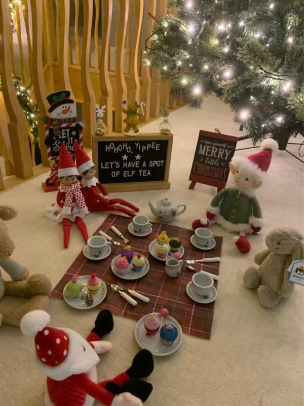 Easy-Elf-on-the -Shelf-Ideas-for-Kids