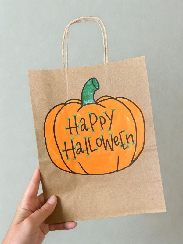 Easy-Halloween-Crafts-for-Kids-and-Adults