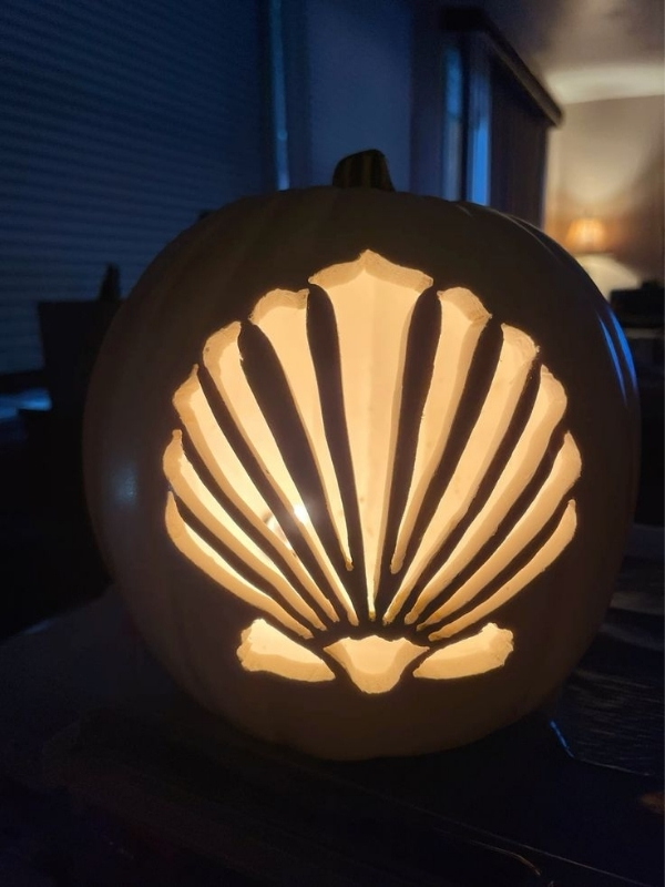 Easy-Pumpkin-Carving-Ideas-and-Stencils-for-Halloween