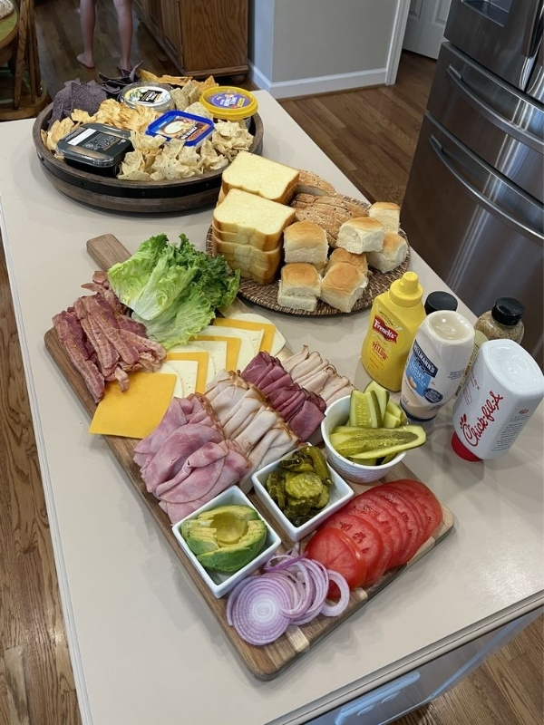 Fun-Movie-Night-Dinner-Themes-for-Families