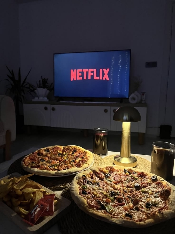 Fun-Movie-Night-Dinner-Themes-for-Families