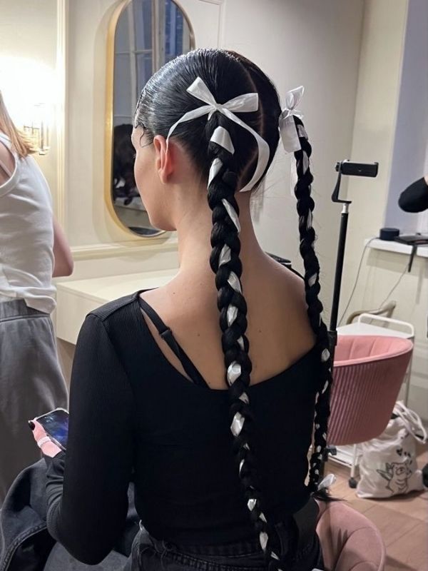Halloween-Hairstyle-Ideas-for-Women-Teens-and-Girls