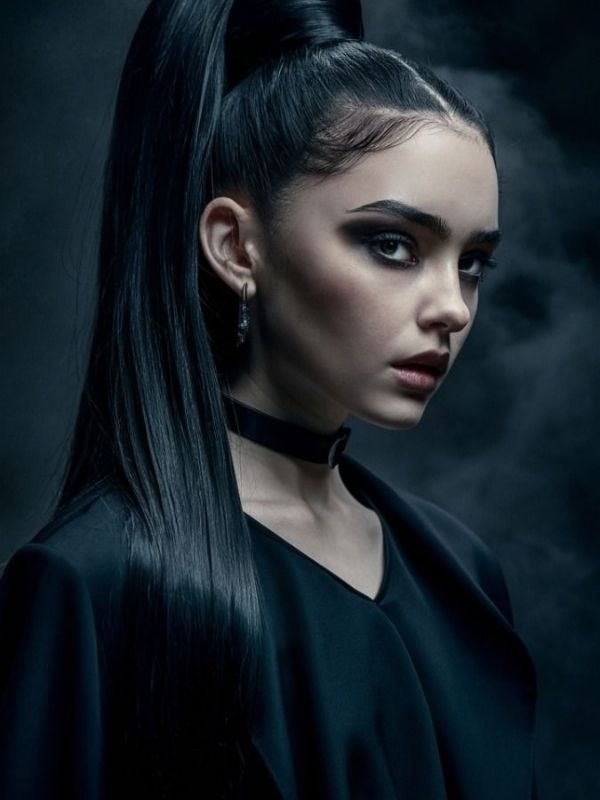 Halloween-Hairstyle-Ideas-for-Women-Teens-and-Girls