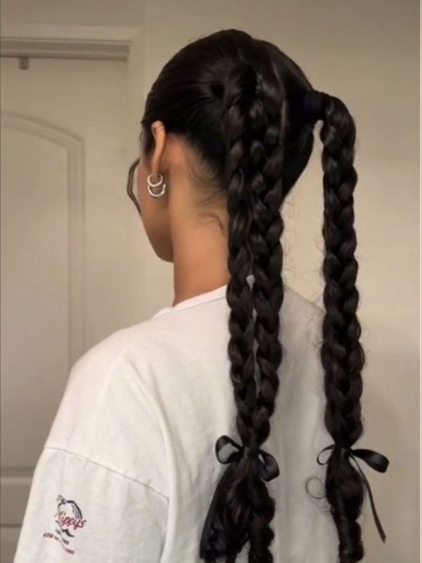 Halloween-Hairstyle-Ideas-for-Women-Teens-and-Girls