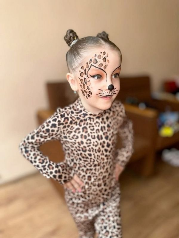 Halloween-Makeup-Ideas-for-Kids-Boys-Girls-and-Teens