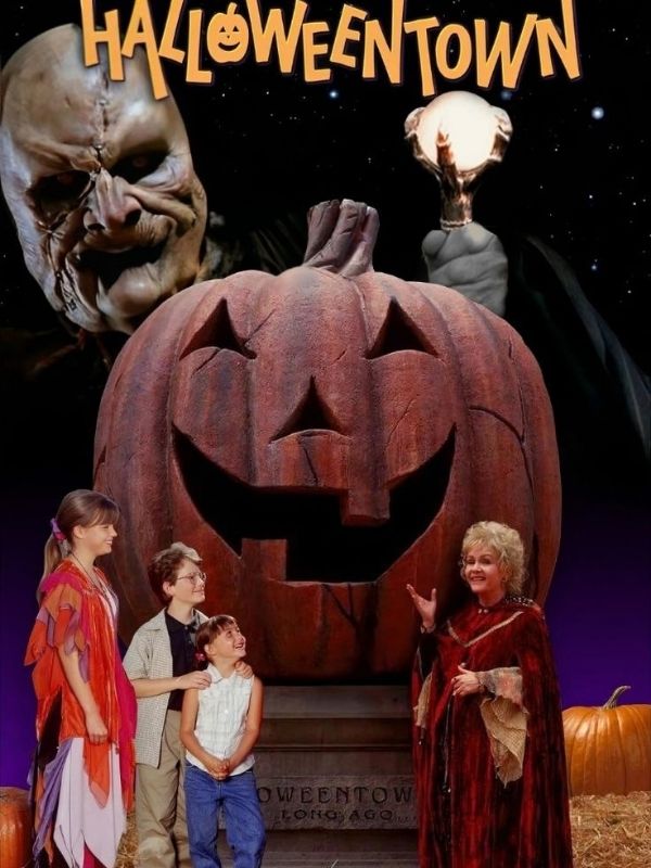 Halloween-Movie-Ideas-for-a-Spooky-Movie-Night
