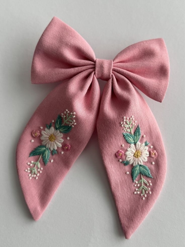 Handmade-Embroidery-Gift-Ideas-for-Friends