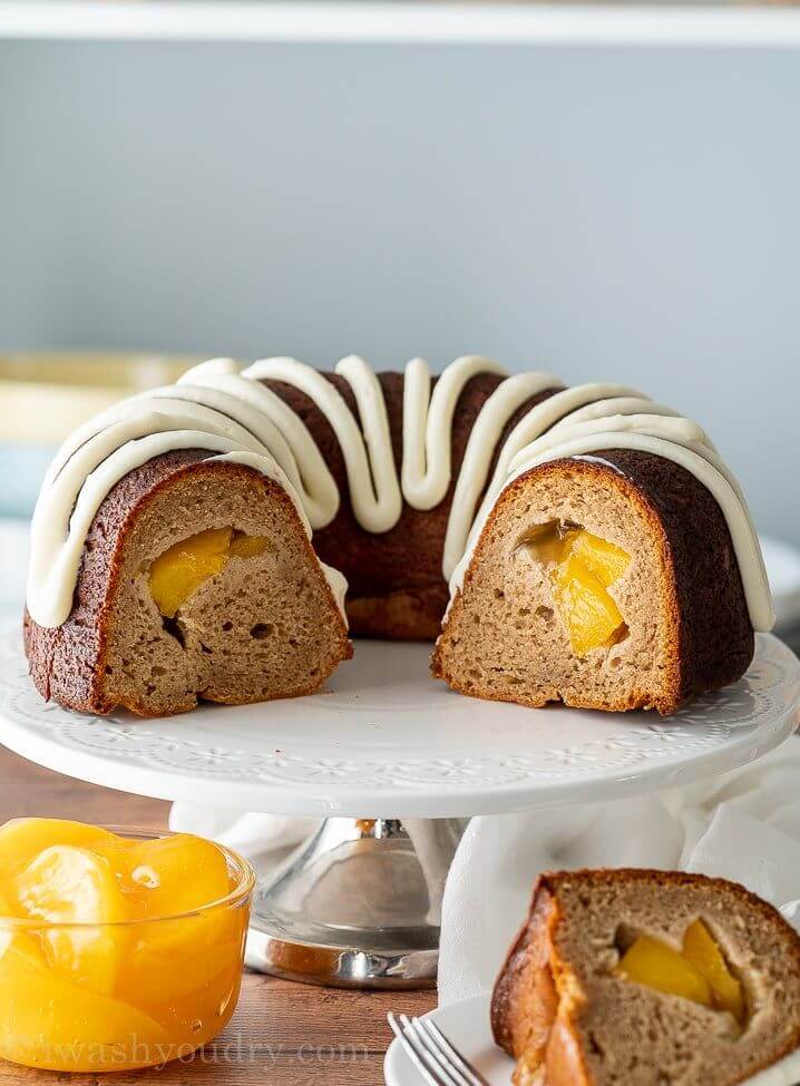 Peach-spice-cake-35-peach-dessert-ideas-for-fall-halloween-gatherings