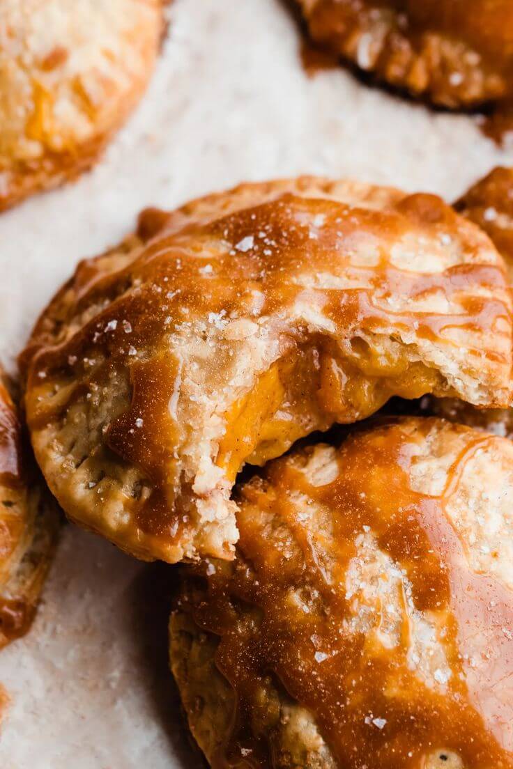 Salted-caramel-peach-pie