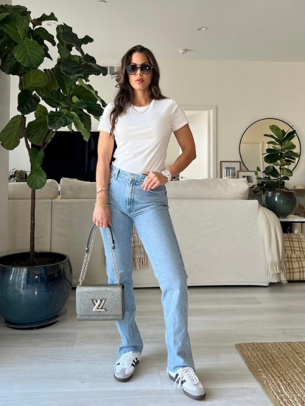 Trendy-Washed-Jeans-Styles-for-Women