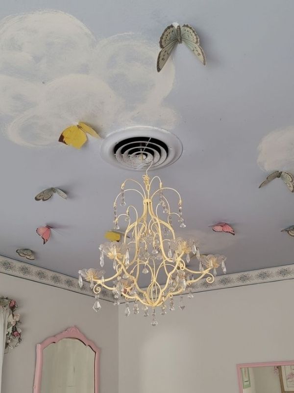 Ceiling-Decor-Ideas-for-Kid's-Rooms-to-Create-a-Magical-Space