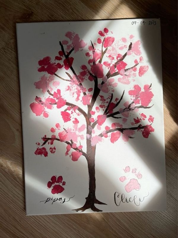 Dog-Paw-Print-Craft-Idea- to-Make-Sweet-Keepsakes-With-Your-Pup