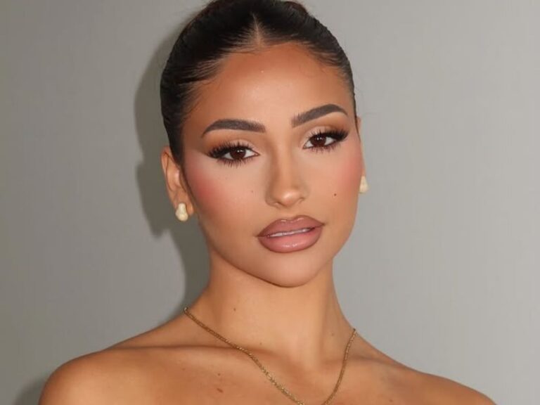Featured-image-on-Thanksgiving-Makeup-Ideas-for-a-Gorgeous-Holiday-Look