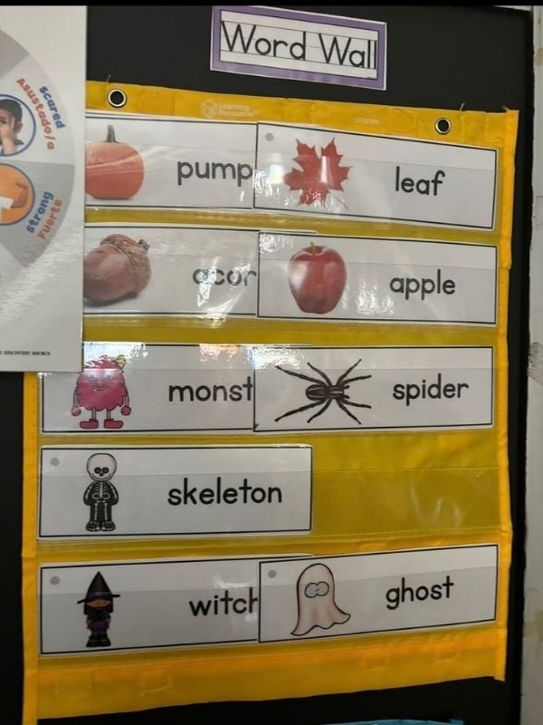 Halloween-Classroom-Decor-Ideas-for-Doors-Walls-and-Windows