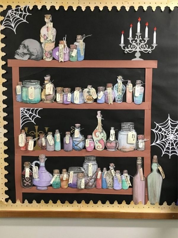 Halloween-Classroom-Decor-Ideas-for-Doors-Walls-and-Windows