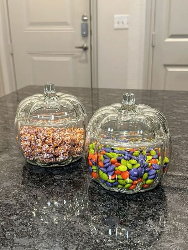 Halloween-Party-Favour-Ideas-for-Kids-and-Adults