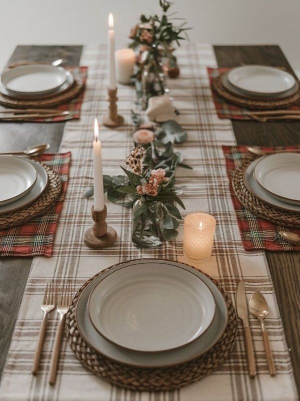 Thanksgiving-Decorating-Ideas-for-a-Warm-and-Cozy-Celebration
