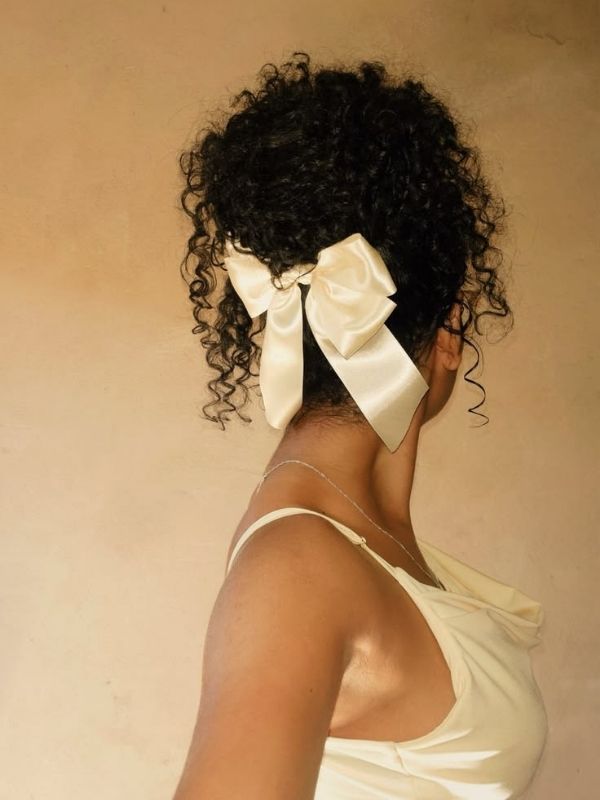 Thanksgiving-Hairstyles-Ideas-for-a-Beautiful-Holiday-Look