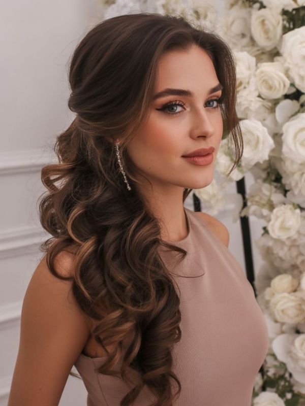 Thanksgiving-Hairstyles-Ideas-for-a-Beautiful-Holiday-Look