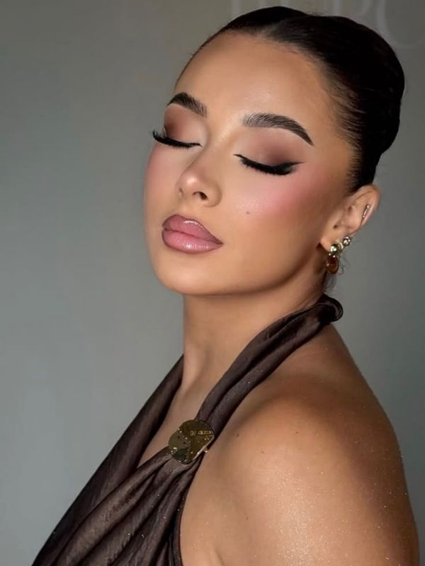 Thanksgiving-Makeup-Ideas-for-a-Gorgeous-Holiday-Look